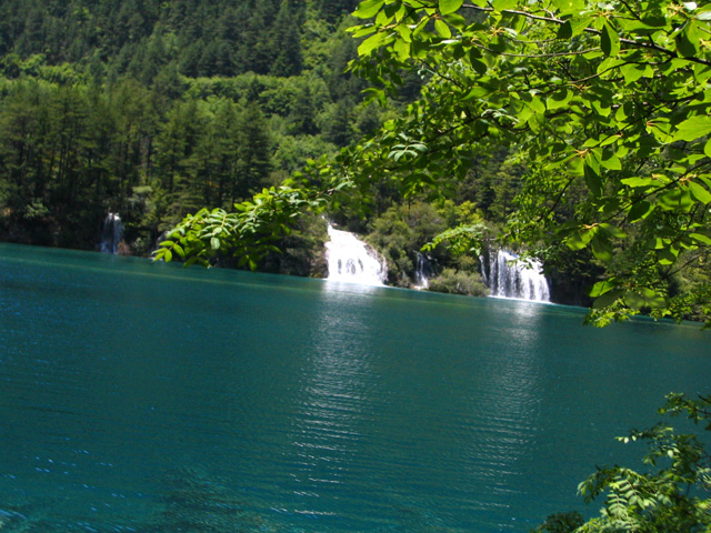 lake at Juizaigou